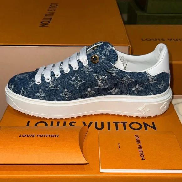 Louis Vuitton Bleu Jeans Time Out Sneaker - Picture 2 of 6